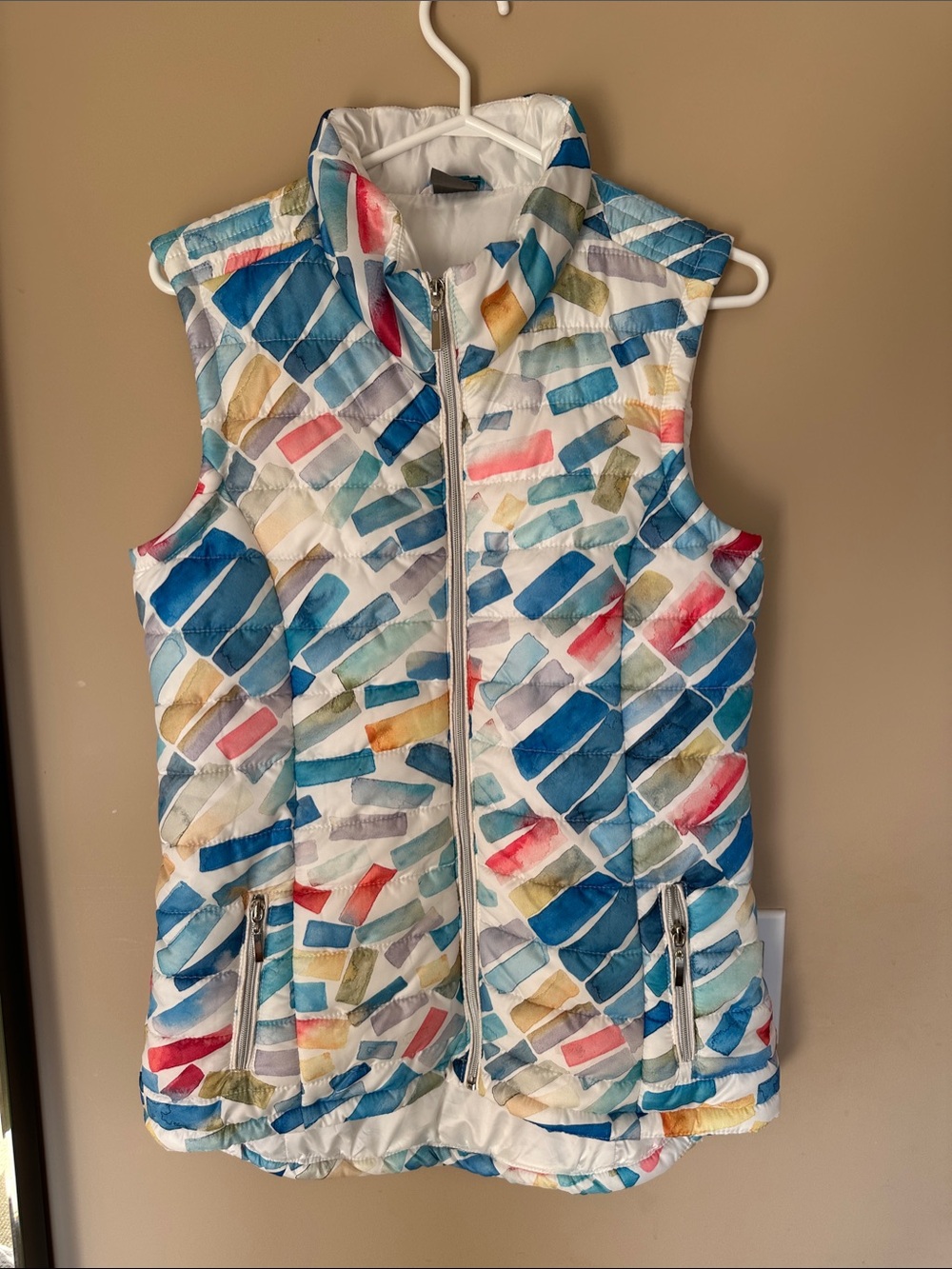 Lightweight Quilted Vest in Multicolor Blue Print